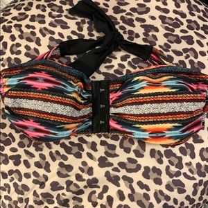 Strapless swimsuit top.